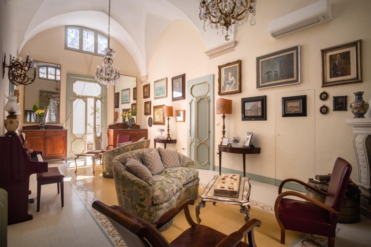 مبيت وإفطار ليتشي Palazzo Guido المظهر الخارجي الصورة