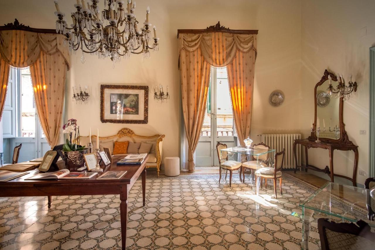 مبيت وإفطار ليتشي Palazzo Guido المظهر الخارجي الصورة